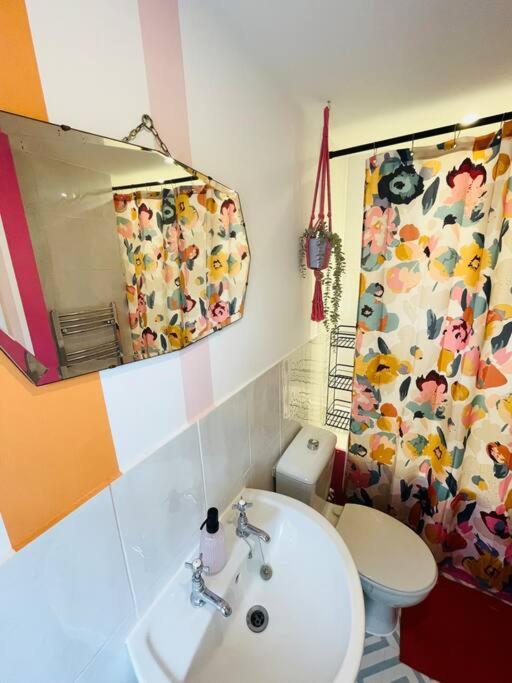 Colourful Apartment In Margate KENT Extérieur photo